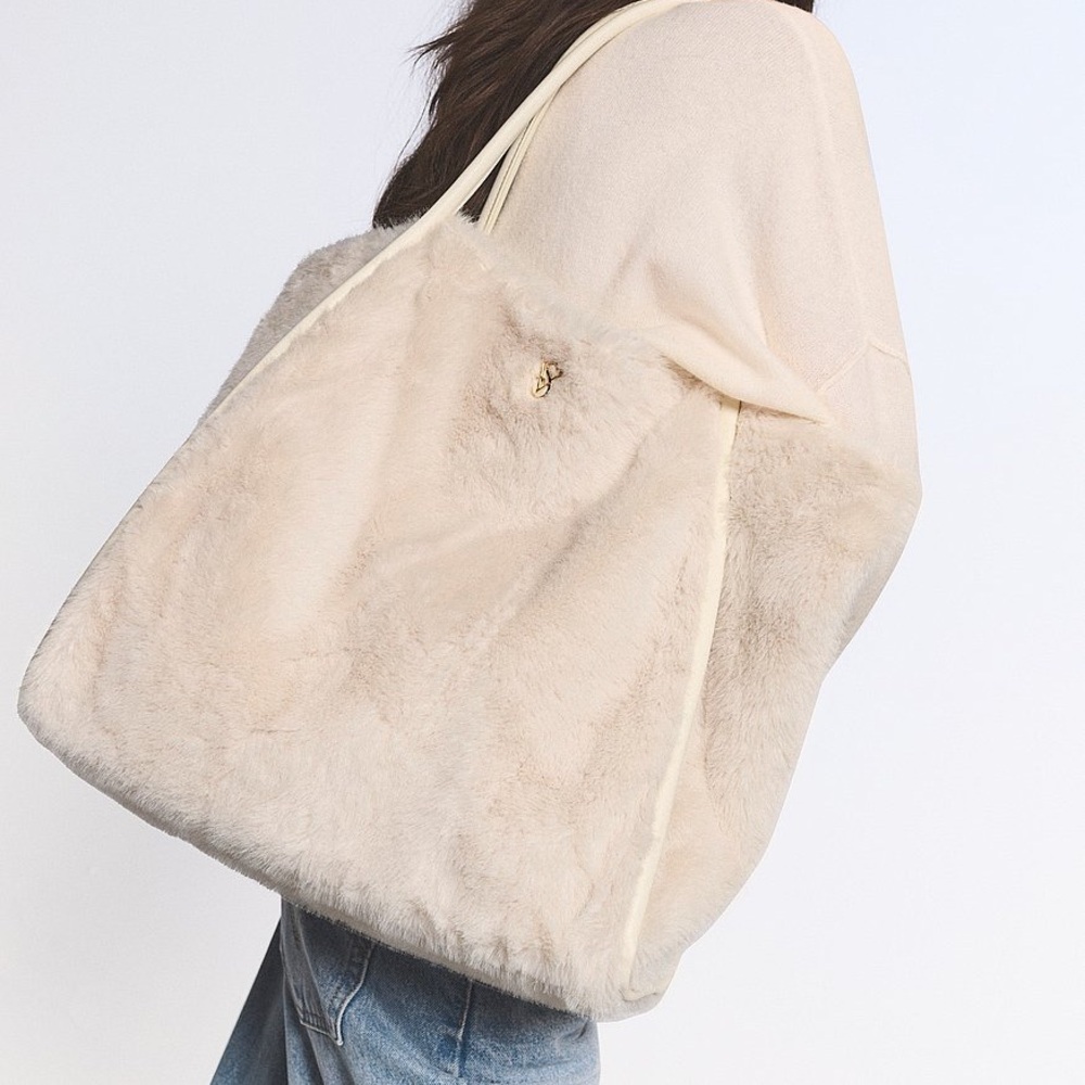 Victoria Secret Expandable Fuzzy Tote